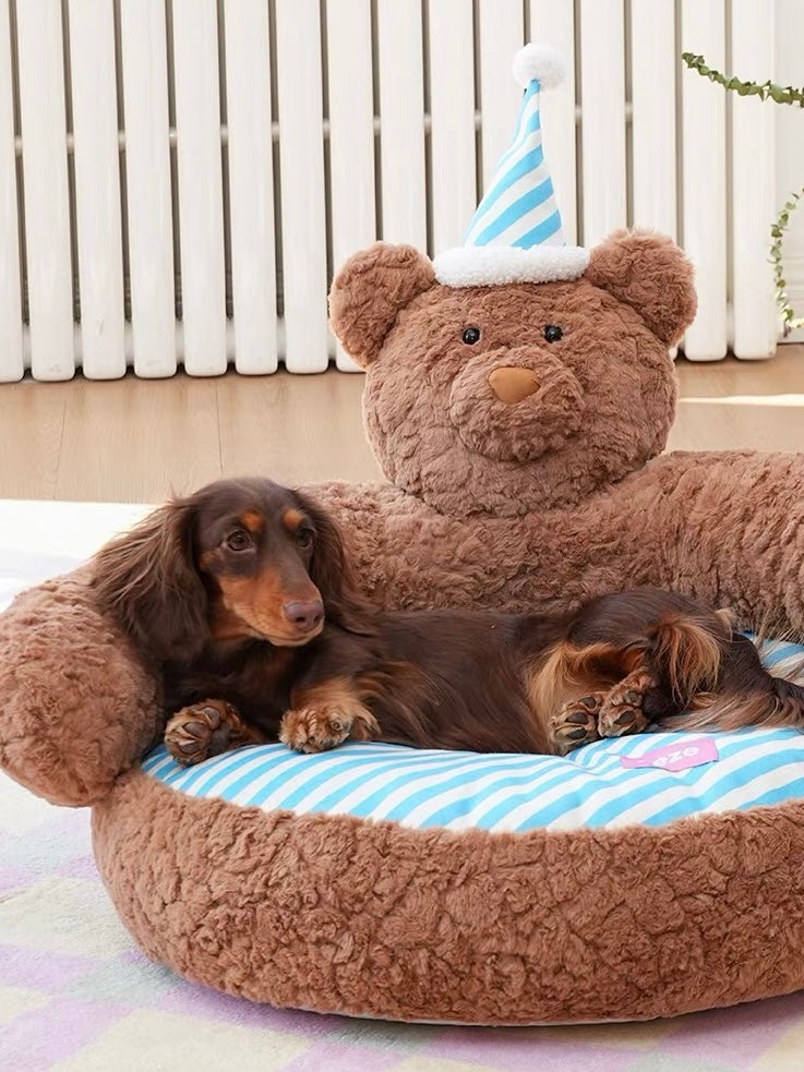 Peachfield & Co. x zeze Sleepy Nick Bear Plush Pet Sofa & Bed