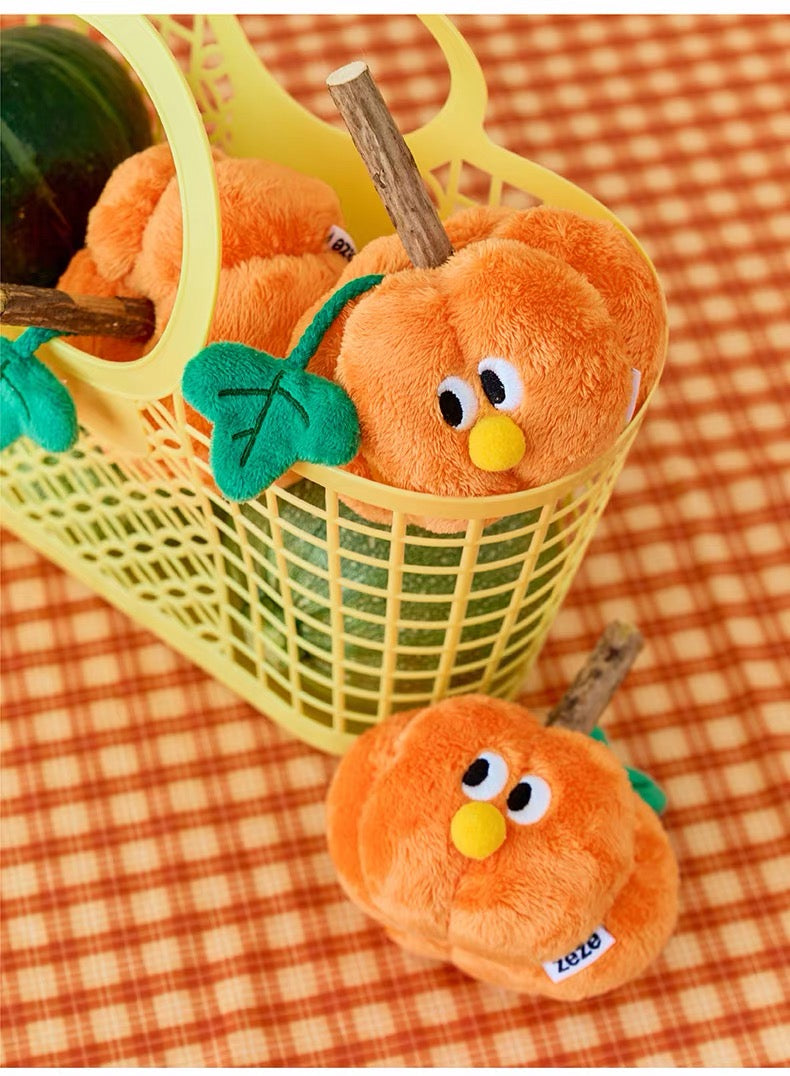 Peachfield & Co. x zeze Pumpkin Silvervine & Crinkle Plush Cat Toy